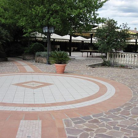 Hotel Val Di Sangro Perano ภายนอก รูปภาพ